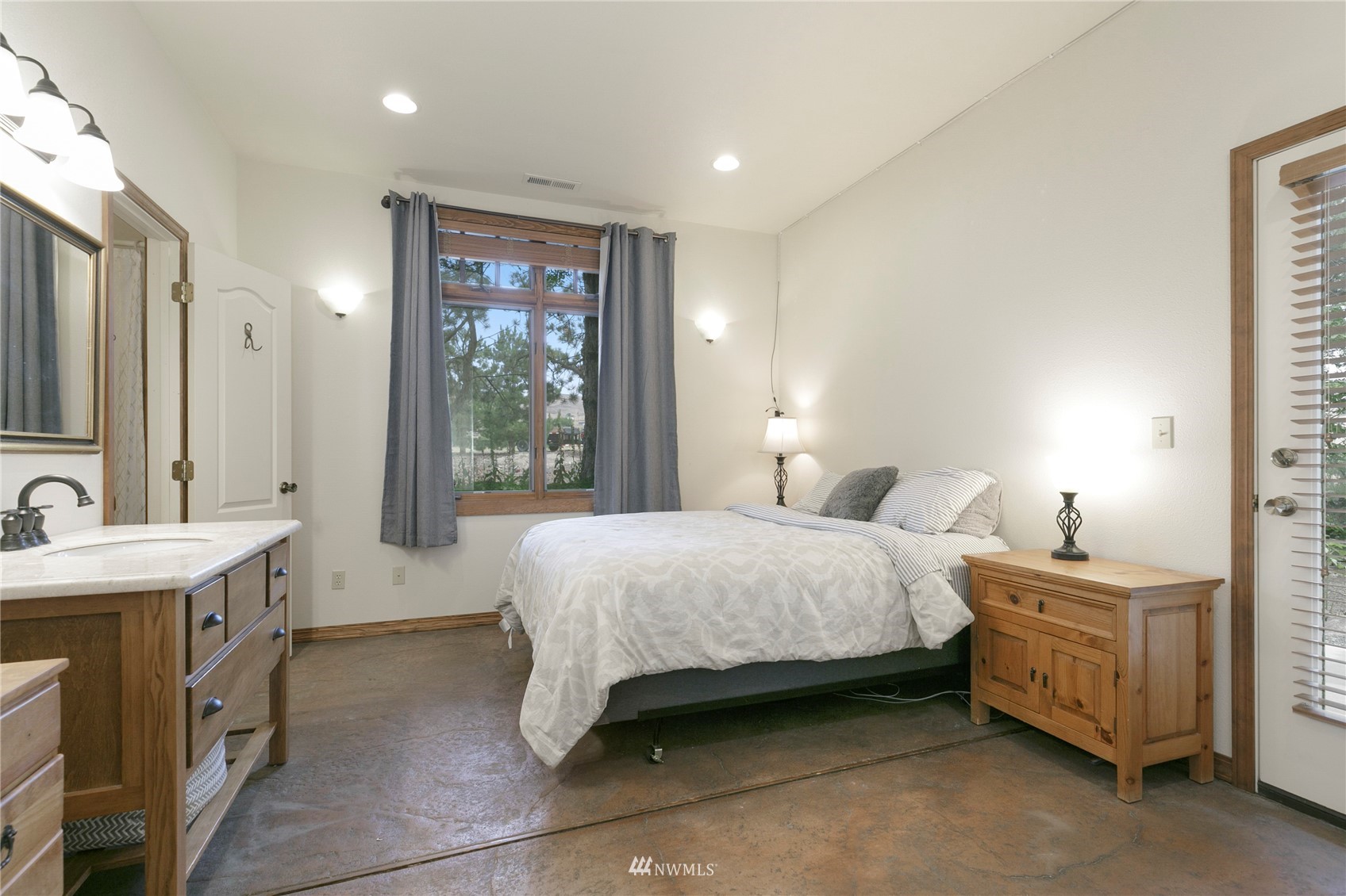 234 South Clark Heights Road Yakima, WA 98901 - Photo 33 of 37