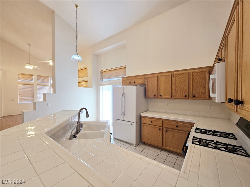 2332 Ramsgate Drive Henderson, NV 89074 - Photo 11 of 34