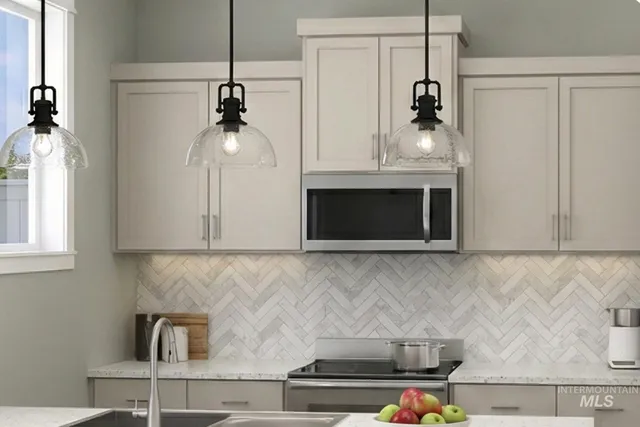 $389,900 | 392 South Fritts Avenue, Meridian, ID 83642