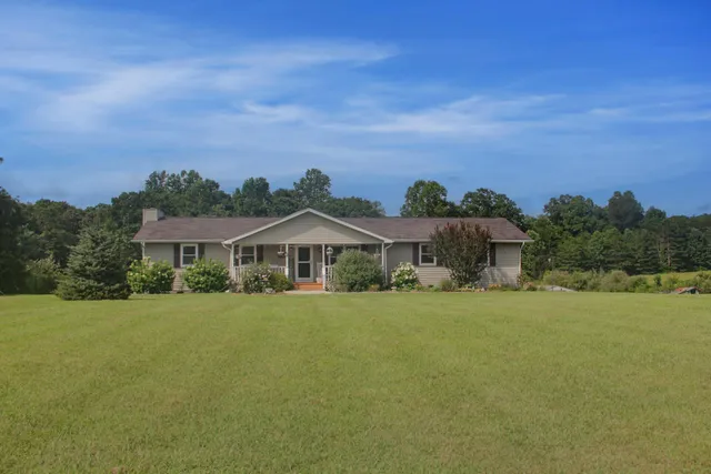 $579,900 | 112 Henson Gap Road, Soddy Daisy, TN 37379