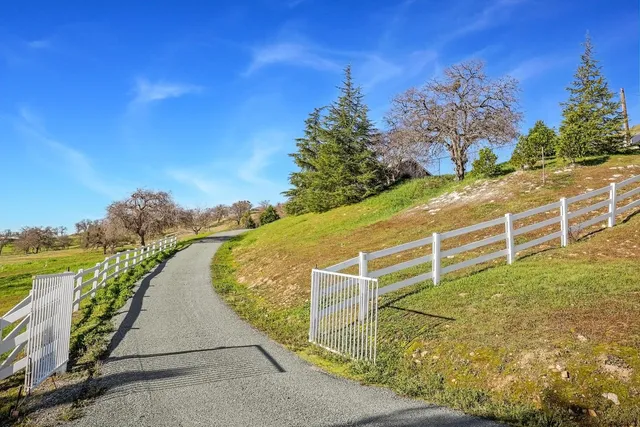 $720,000 | 2 Katelyn Court, Valley Springs, CA 95252