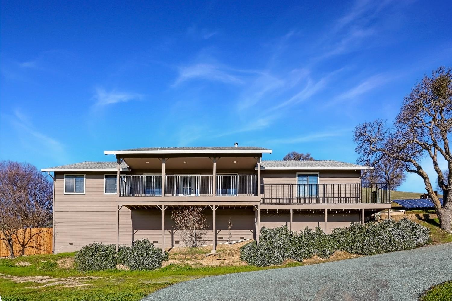 2 Katelyn Court Valley Springs, CA 95252 - Photo 6 of 98 a front view of a house with a yard