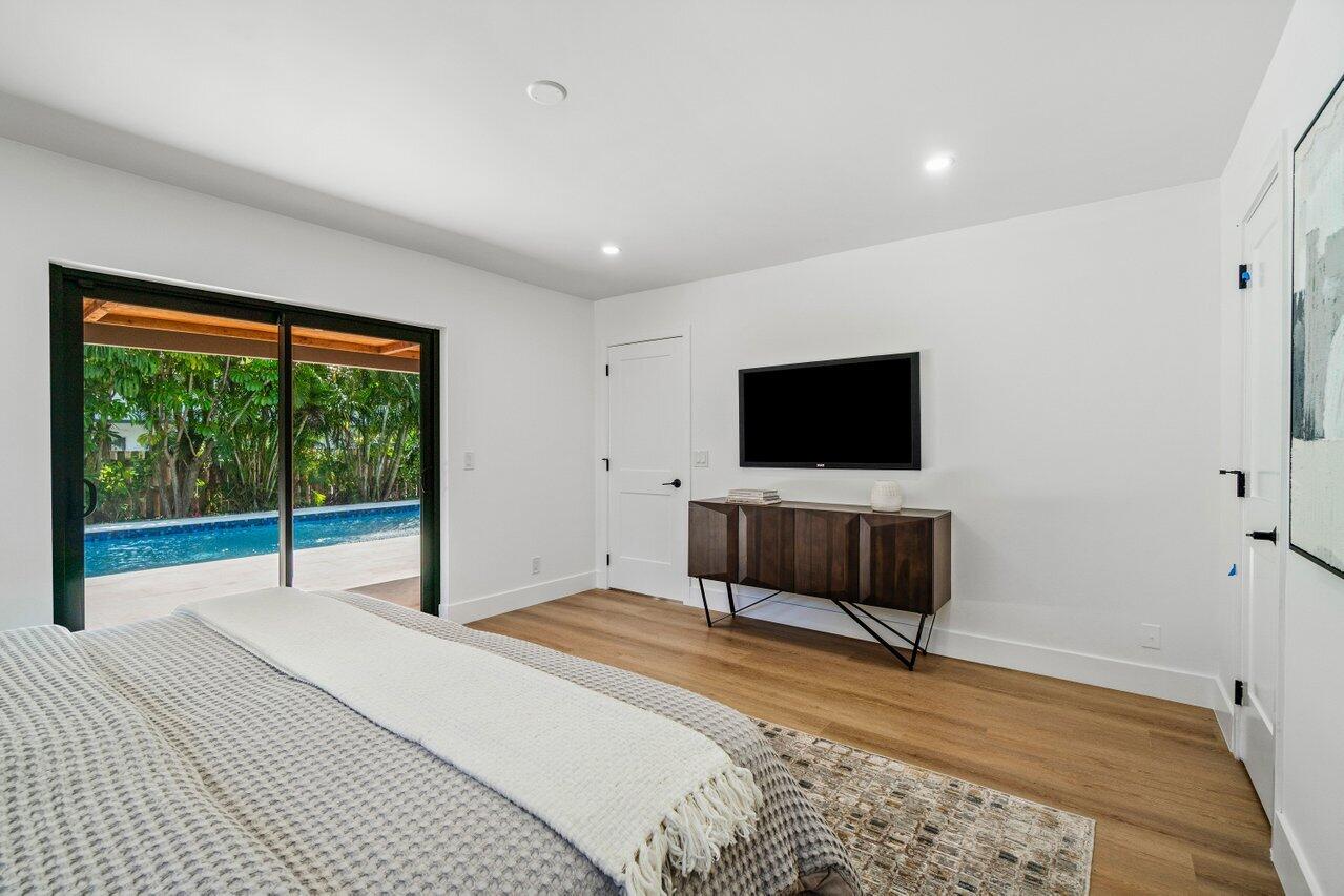 4408 Nicole Circle Tequesta, FL 33469 - Photo 16 of 29 017-4408NicoleCircle-Jupiter-FL-33469-SM