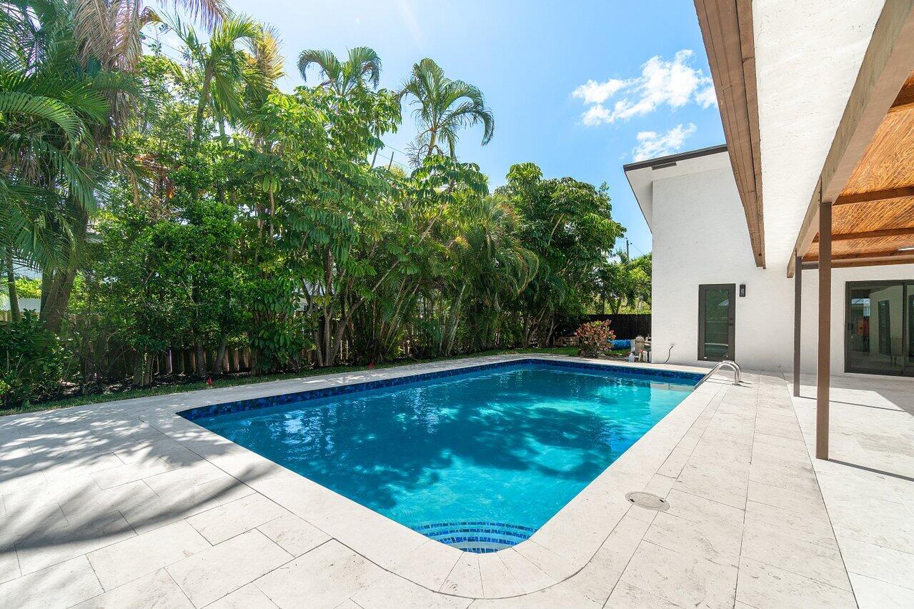 4408 Nicole Circle Tequesta, FL 33469 - Photo 27 of 29 027-4408NicoleCircle-Jupiter-FL-33469-SM