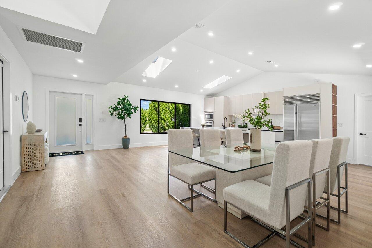 4408 Nicole Circle Tequesta, FL 33469 - Photo 8 of 29 008-4408NicoleCircle-Jupiter-FL-33469-SM