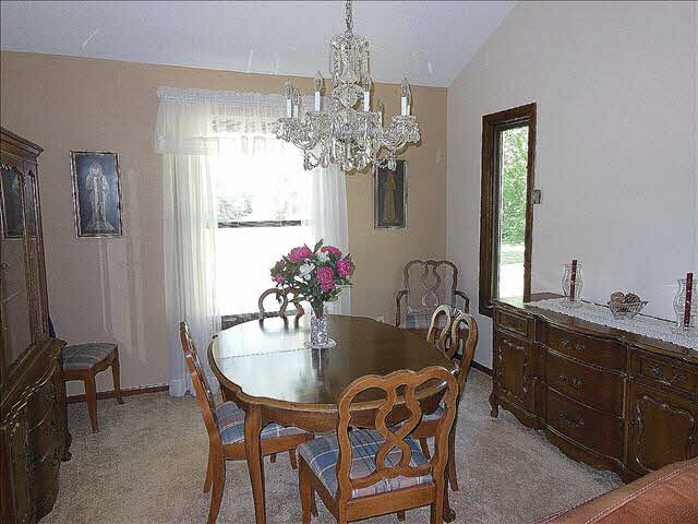 10035 Crabb Road Temperance, MI 48182 - Photo 12 of 20 Dining Room
