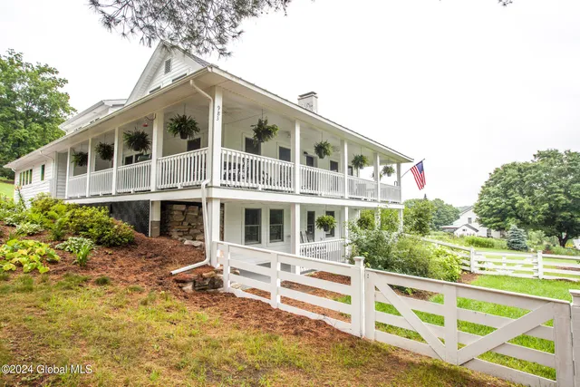 $665,000 | 983 Creek Road, Crown Point, NY 12928