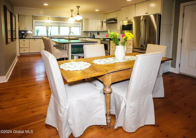 $665,000 | 983 Creek Road, Crown Point, NY 12928