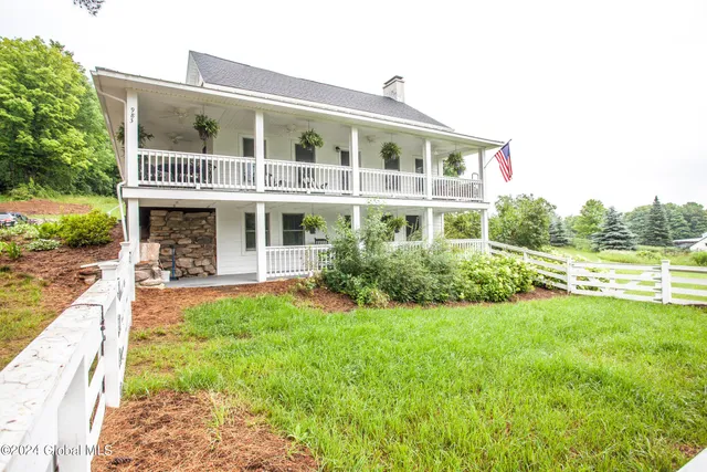 $665,000 | 983 Creek Road, Crown Point, NY 12928