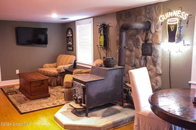 $665,000 | 983 Creek Road, Crown Point, NY 12928