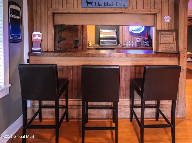 $665,000 | 983 Creek Road, Crown Point, NY 12928