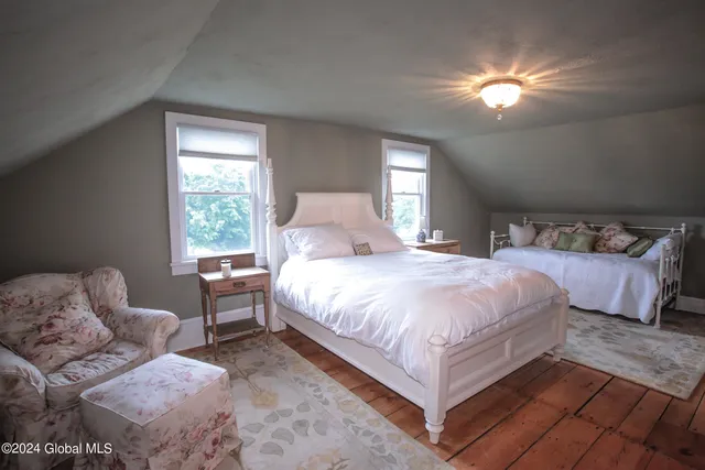 $665,000 | 983 Creek Road, Crown Point, NY 12928