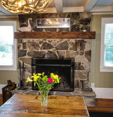 $665,000 | 983 Creek Road, Crown Point, NY 12928