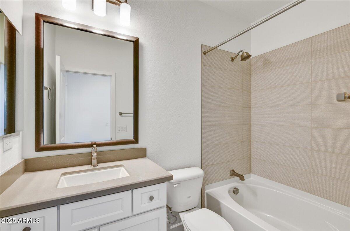 18209 East Spring Valley Court Rio Verde, AZ 85263 - Photo 2 of 8 04-Bathroom