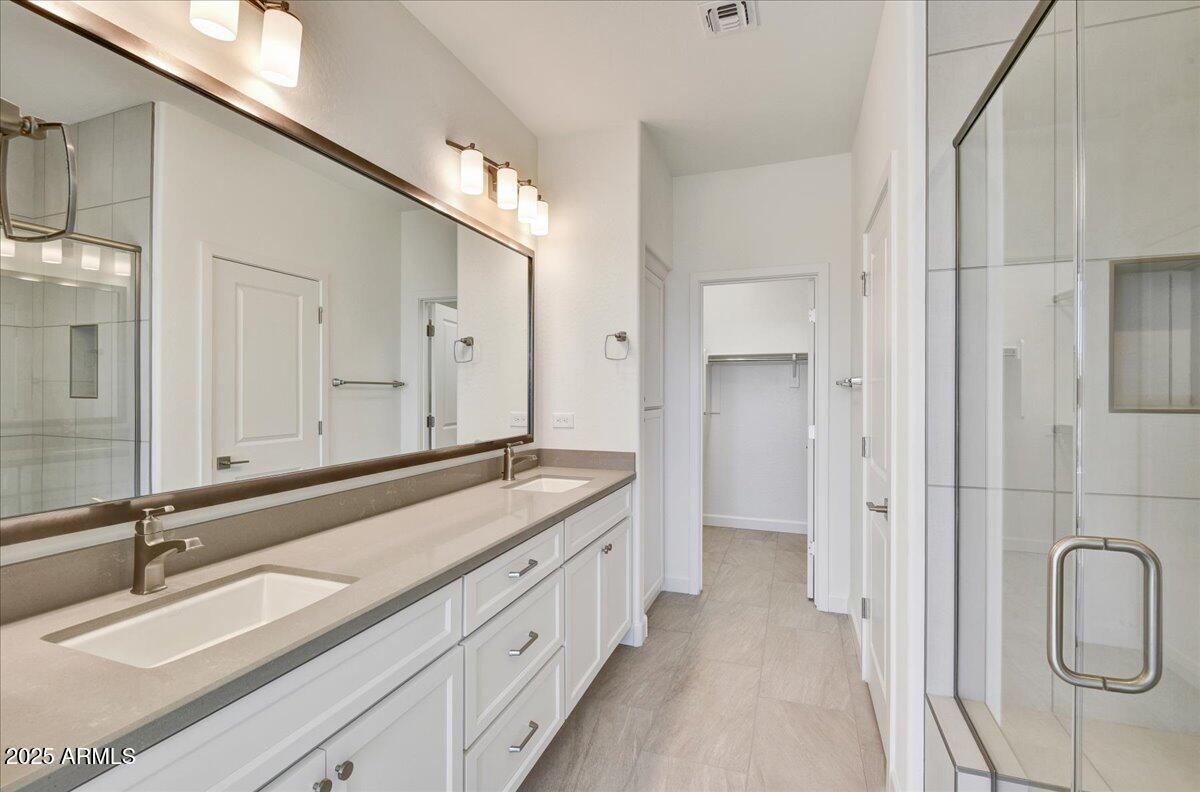 18209 East Spring Valley Court Rio Verde, AZ 85263 - Photo 6 of 8 20-Primary Bathroom