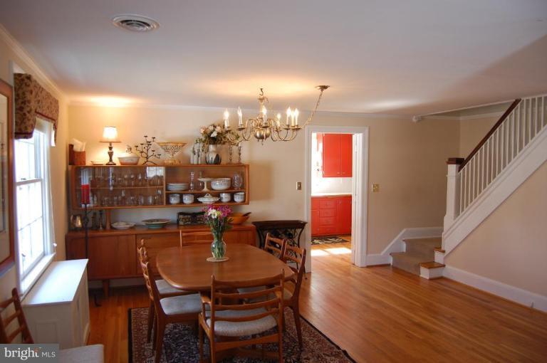 7924 Ellenham Road Towson, MD 21204 - Photo 4 of 13 Dining Room