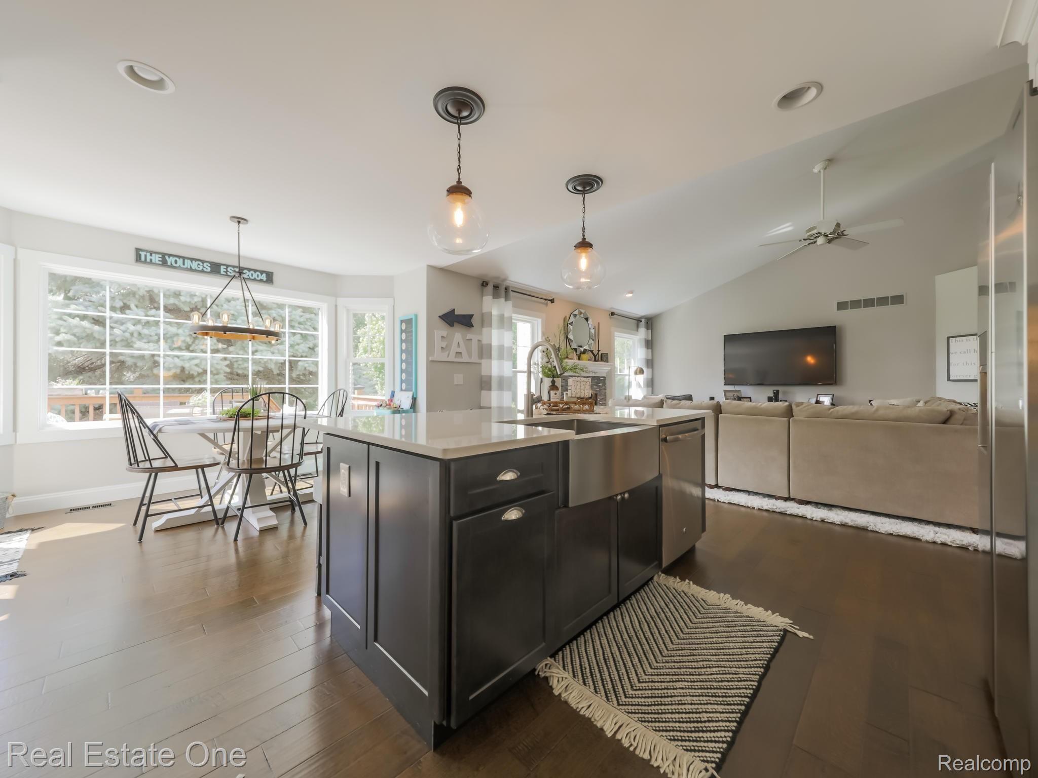 1587 West View Trail Howell, MI 48843 - Photo 21 of 53 21-WViewTrl.jpg