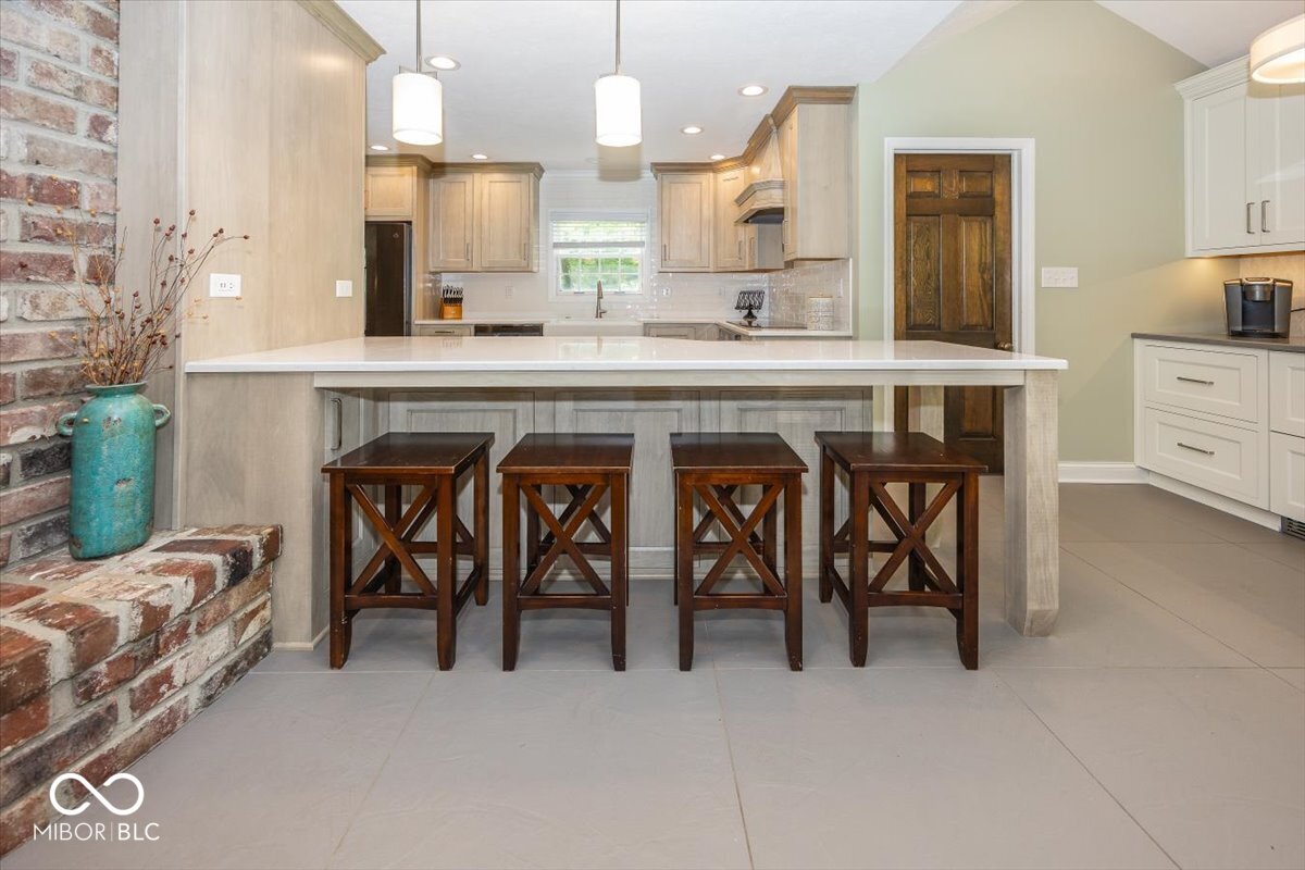 1720 Sturbridge Road Indianapolis, IN 46260 - Photo 12 of 65 Gallery Image 12