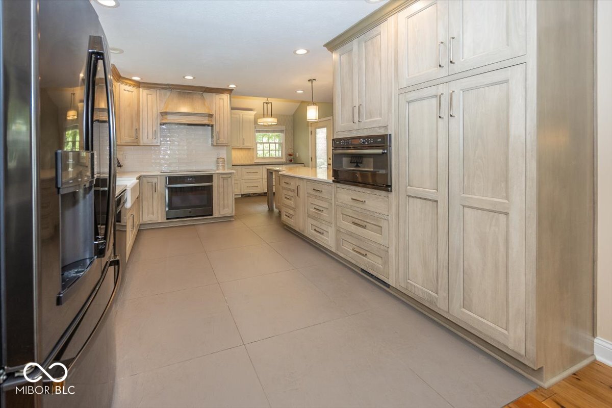 1720 Sturbridge Road Indianapolis, IN 46260 - Photo 15 of 65 Gallery Image 15