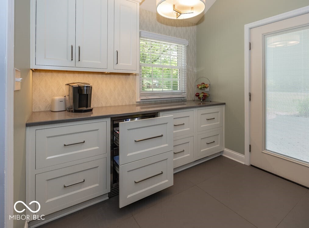 1720 Sturbridge Road Indianapolis, IN 46260 - Photo 20 of 65 Gallery Image 20