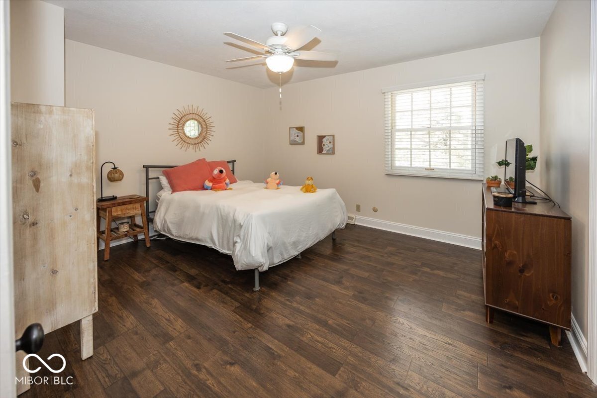 1720 Sturbridge Road Indianapolis, IN 46260 - Photo 27 of 65 Gallery Image 27