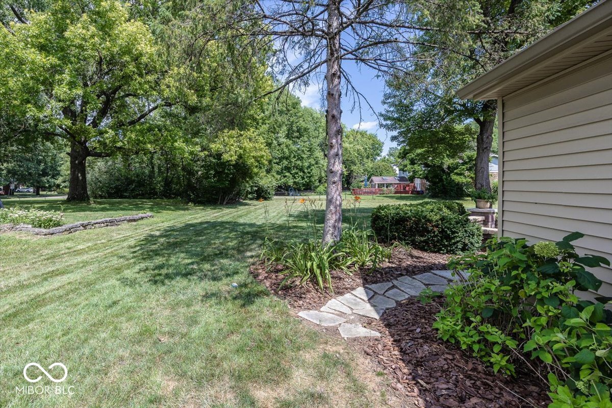 1720 Sturbridge Road Indianapolis, IN 46260 - Photo 45 of 65 Gallery Image 45
