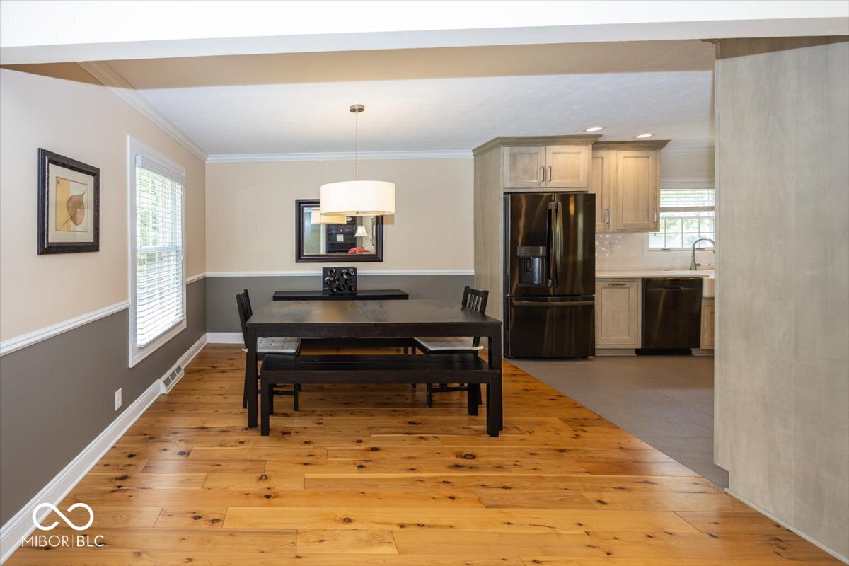 1720 Sturbridge Road Indianapolis, IN 46260 - Photo 8 of 65 Gallery Image 8