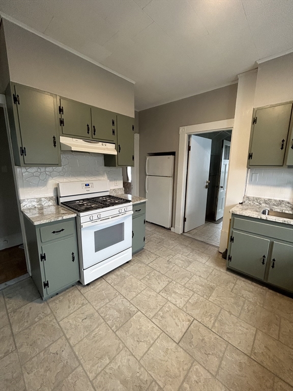 118 Inman Street, Unit 2 Cambridge, MA 02139 - Photo 3 of 9