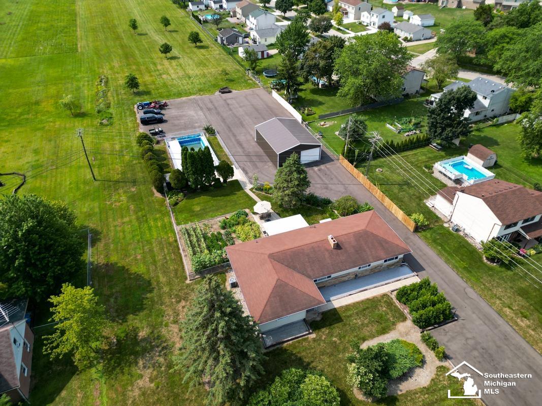23451 Gibraltar Road Flat Rock, MI 48134 - Photo 49 of 55 50154695-3c234ba2-175c-47de-aa94-9b562008bbfd.JPG