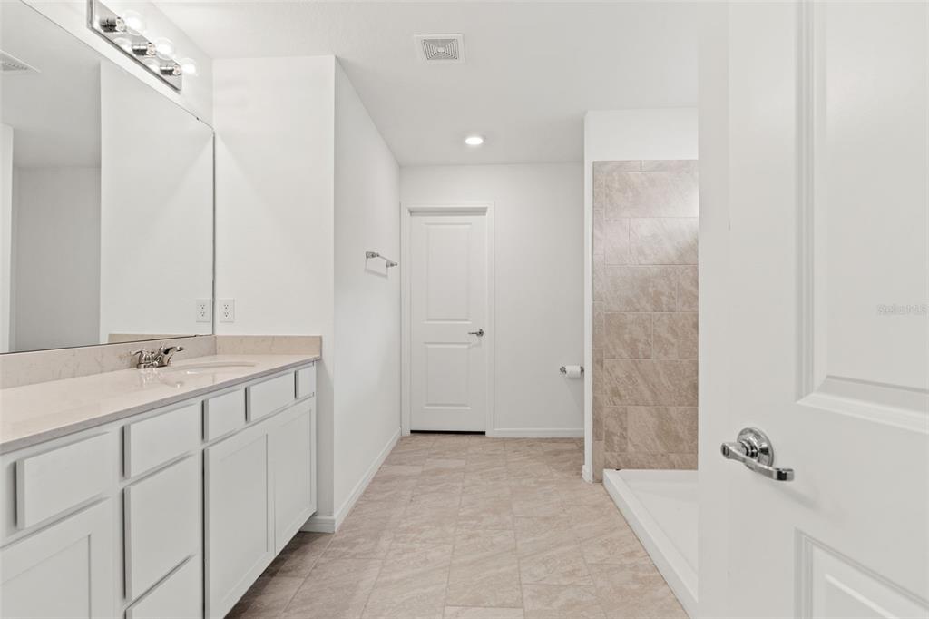 9058 Rally Spring Loop Wesley Chapel, FL 33545 - Photo 29 of 53