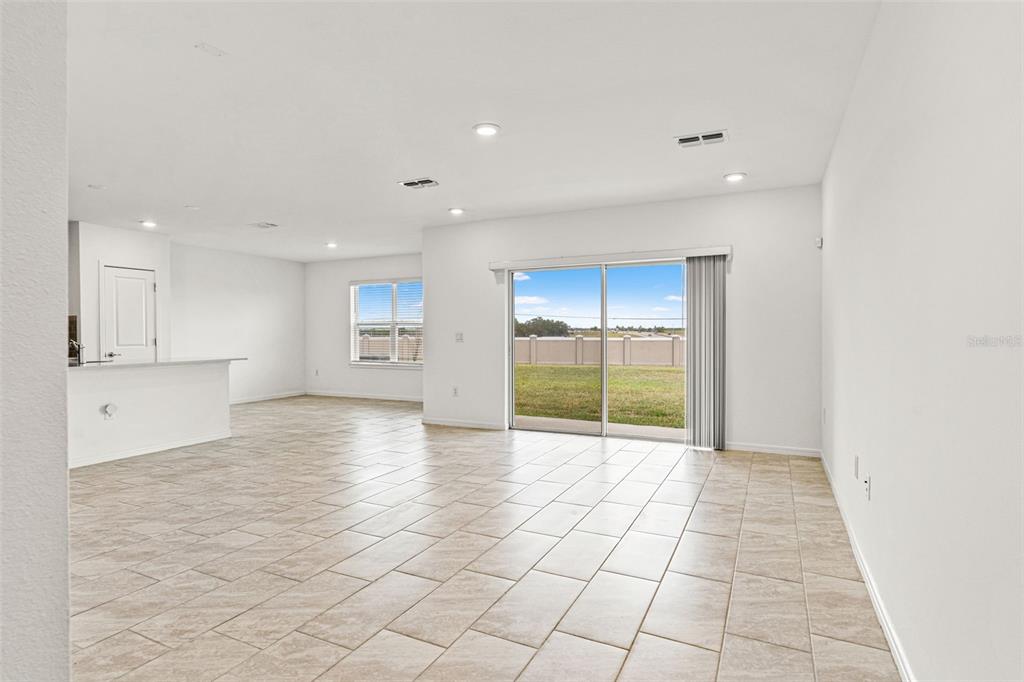 9058 Rally Spring Loop Wesley Chapel, FL 33545 - Photo 10 of 53