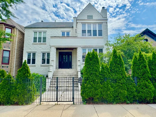 $1,650 | 821 South Bell Avenue, Unit G, Chicago, IL 60612