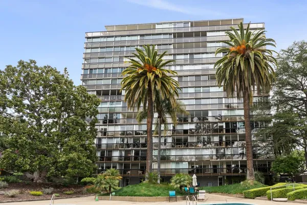 a view of a tall building