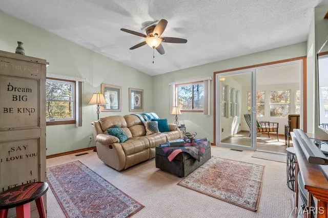 $140,000 | 9775 Dogwood Drive, Bartelso, IL 62218