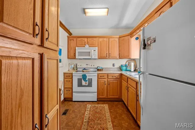 $140,000 | 9775 Dogwood Drive, Bartelso, IL 62218