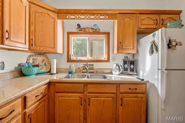 $130,000 | 9775 Dogwood Drive, Bartelso, IL 62218