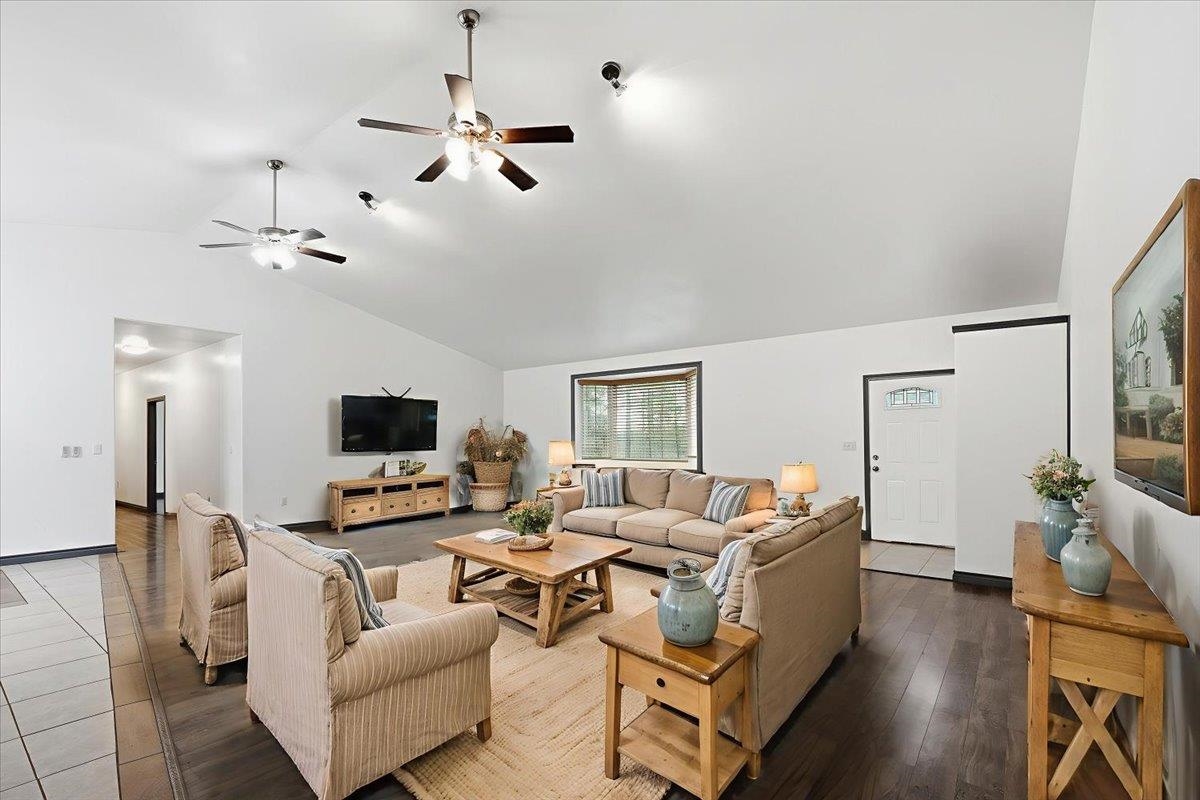 25720 West Malloy Prairie Road Cheney, WA 99004 - Photo 3 of 27