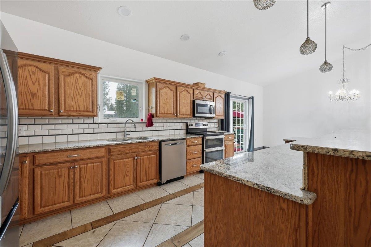 25720 West Malloy Prairie Road Cheney, WA 99004 - Photo 7 of 27