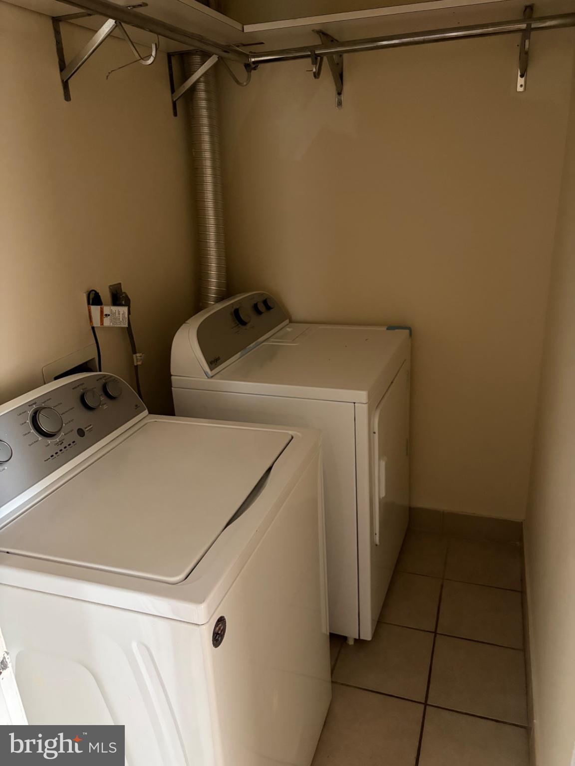 3273 Red Lion Road Philadelphia, PA 19114 - Photo 9 of 9 a utility room with dryer and washer