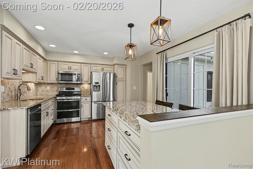 2959 Meadowbrook Drive Rochester Hills, MI 48309 - Photo 5 of 34