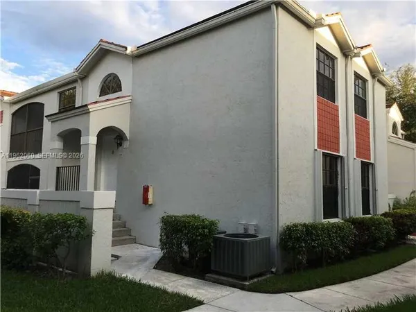 $2,350 | 12030 Northwest 11th Street, Unit 12030, Pembroke Pines, FL 33026