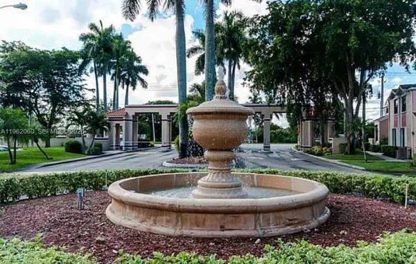 $2,350 | 12030 Northwest 11th Street, Unit 12030, Pembroke Pines, FL 33026