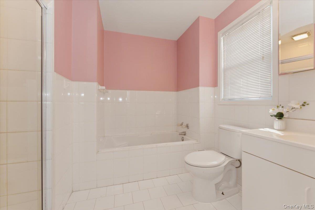 373 Northfield Road Woodmere, NY 11598 - Photo 18 of 26