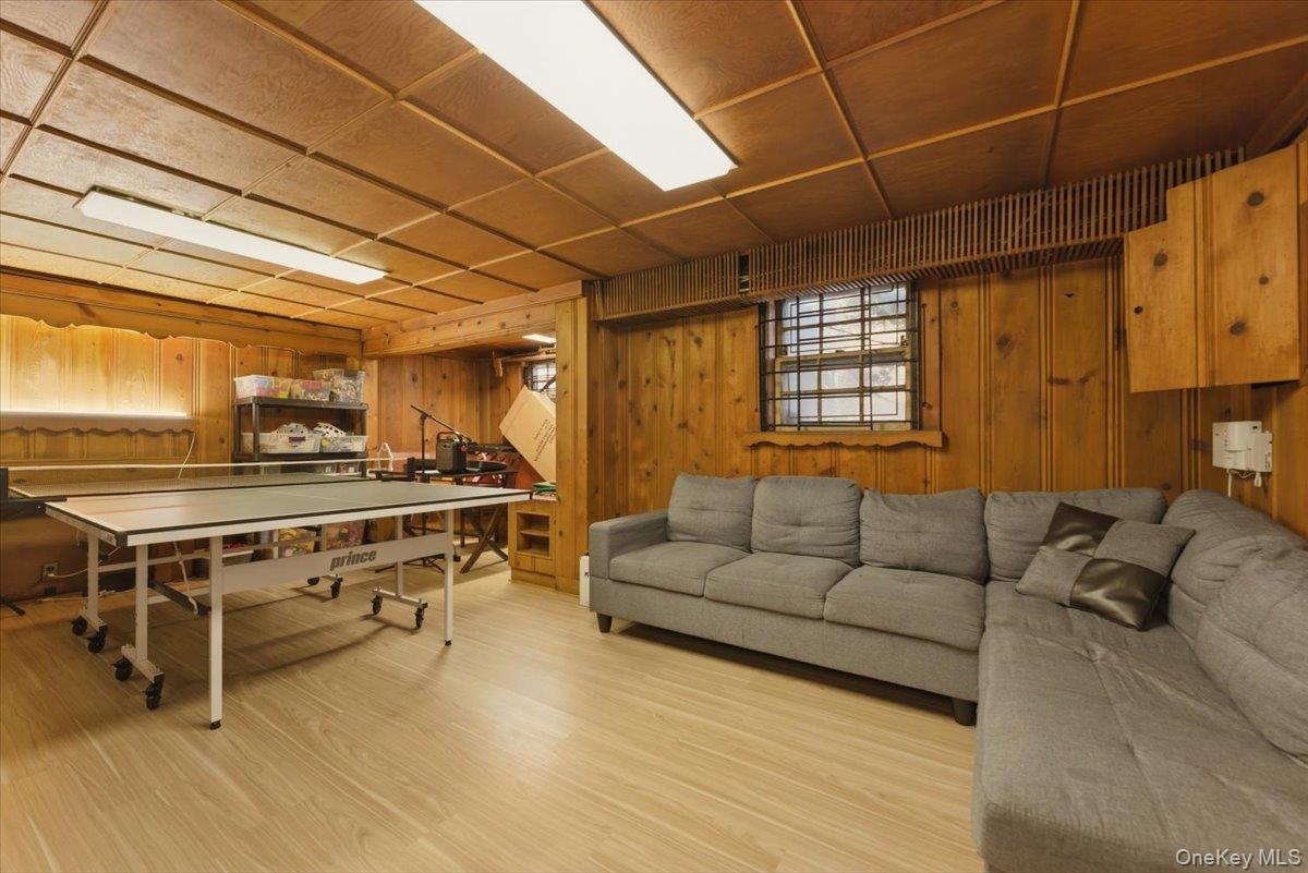 373 Northfield Road Woodmere, NY 11598 - Photo 20 of 26