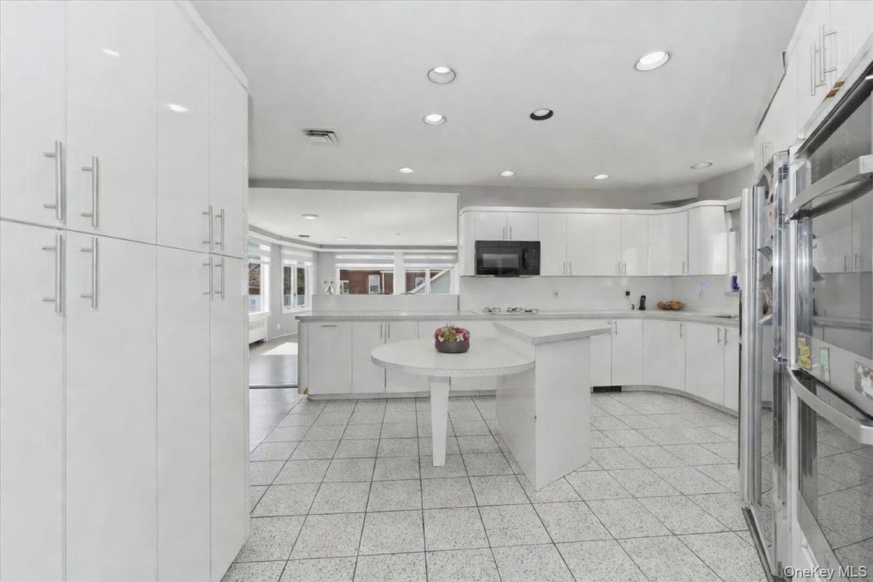 373 Northfield Road Woodmere, NY 11598 - Photo 8 of 26