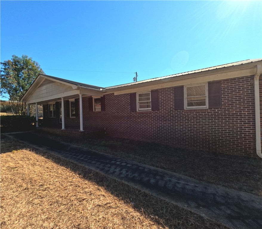 1007 Lee Drive Anderson, SC 29626 - Photo 2 of 33