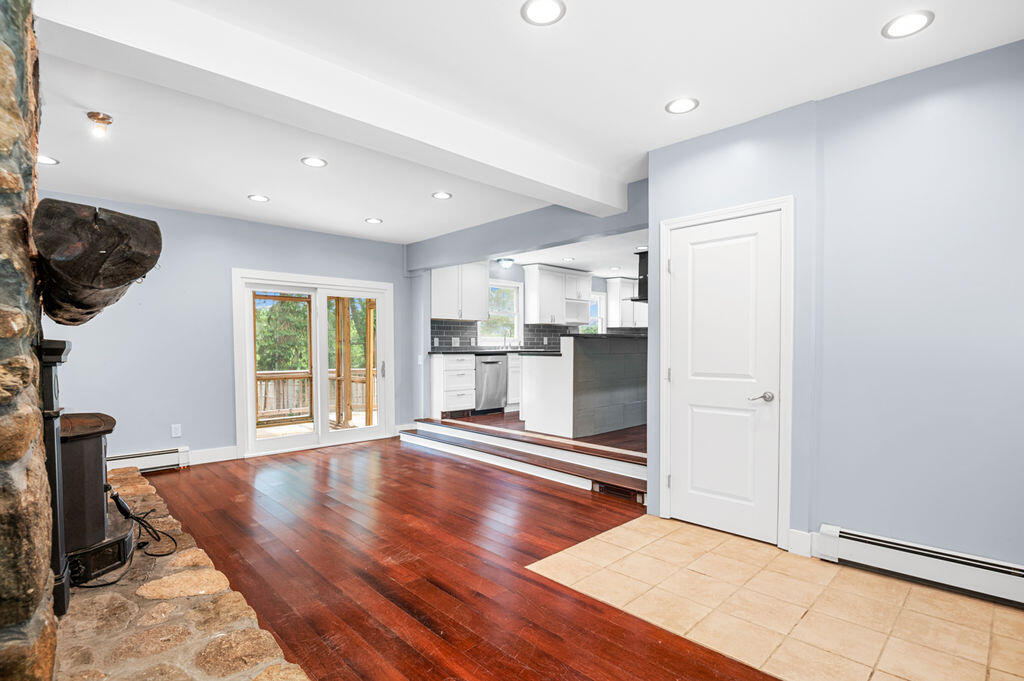 16 Stevenson Road Kittery, ME 03904 - Photo 13 of 56 DSC_0237