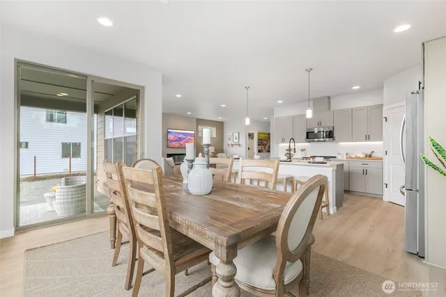 $939,900 | 13329 Southeast 238th Place, Unit 16, Kent, WA 98042