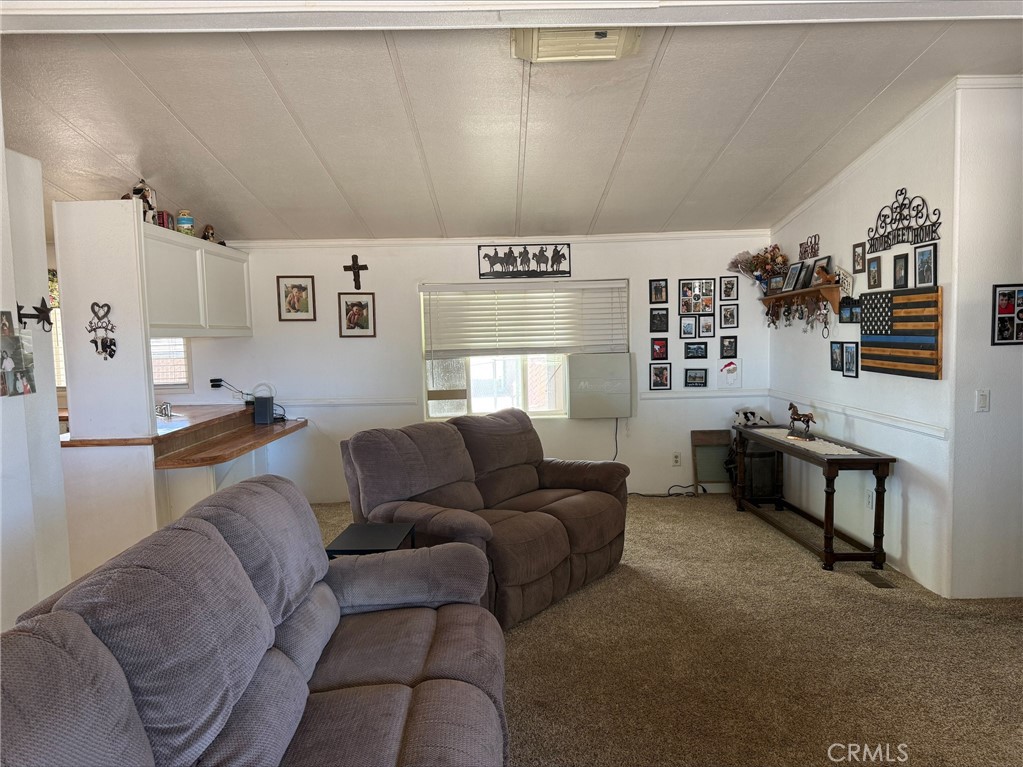 6473 Chevoit Road Phelan, CA 92371 - Photo 17 of 69