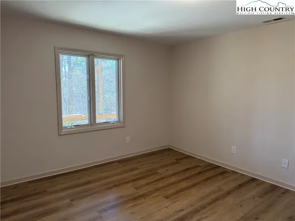 $915,000 | 178 Sorrento Park Drive, Blowing Rock, NC 28605